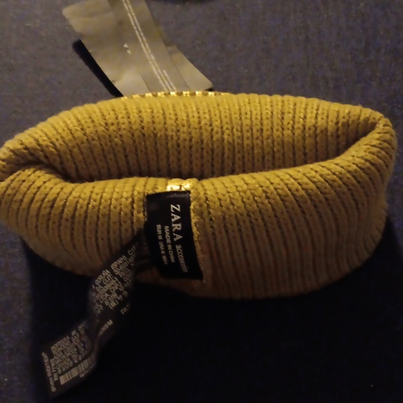 Zara Gold Hat - Picture 2 of 4